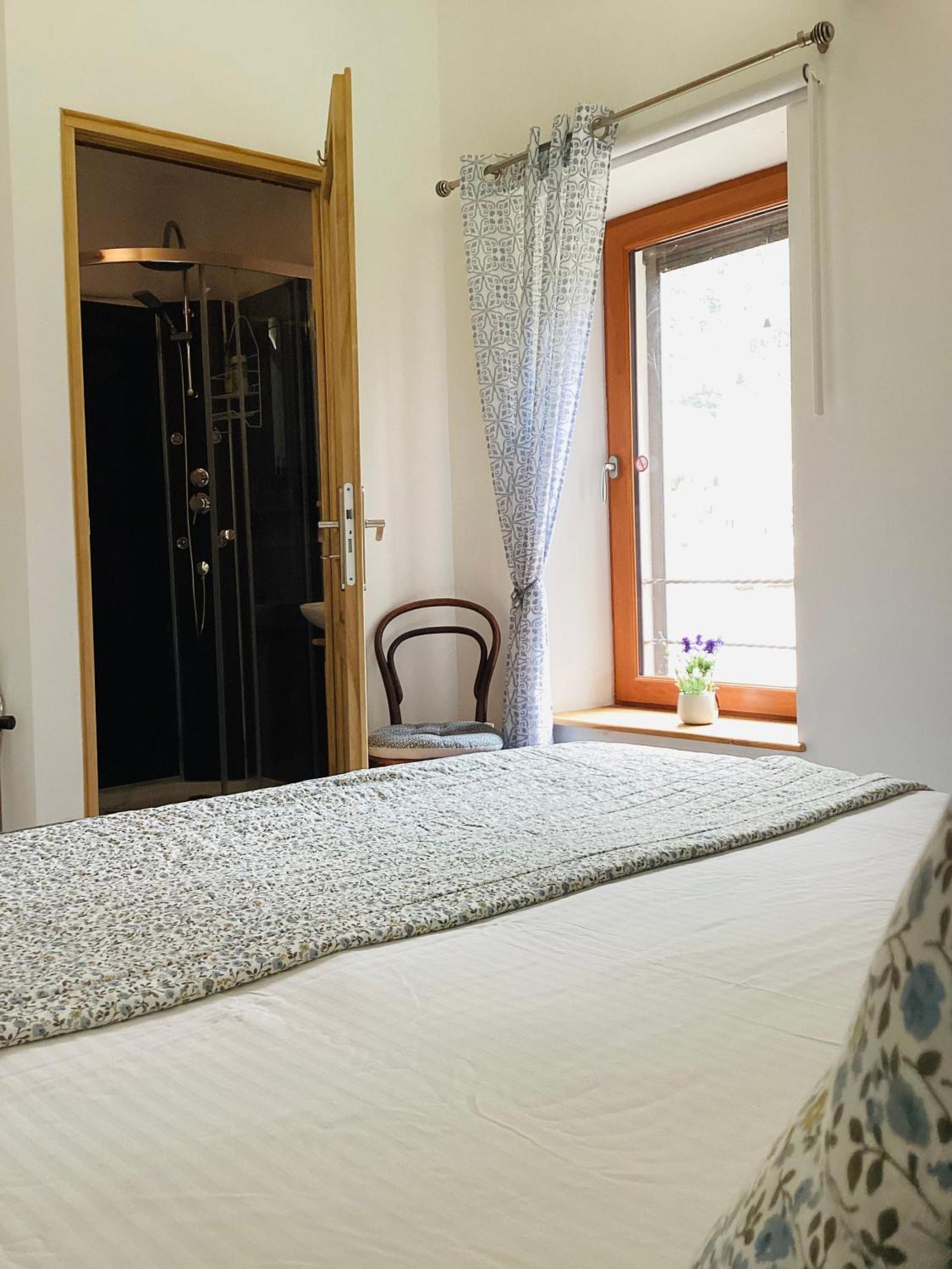 Aude Escape Bed and Breakfast Saint-Martin-Lys Esterno foto